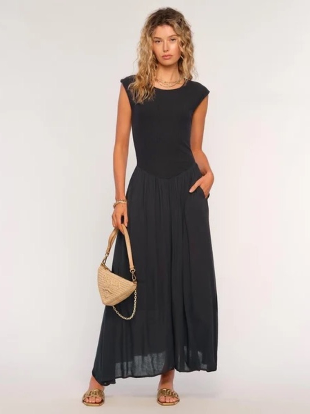 Heartloom Black Cap-Sleeve Maxi Dress with Flowing Skirt